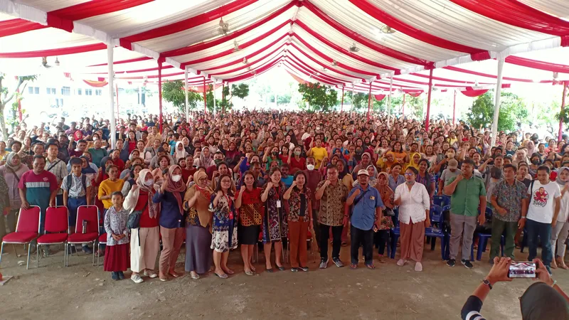 Foto: 9 Tahun Jadi Anggota DPR, Sofyan Tan Bantu 416.069 Siswa Kurang Mampu Terima PIP 1