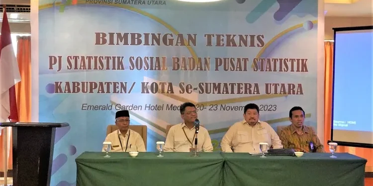 Bimtek PJ Statistik Sosial BPS Kabupaten/Kota se-Sumut, di Emerald Garden Hotel, Medan, Selasa (21/11/2023).(Ist)